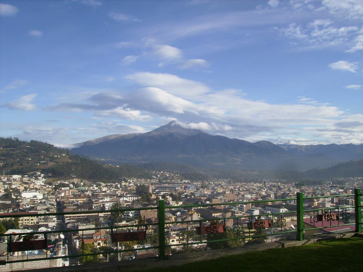 Hostal Mirador De Otavalo Exterior photo