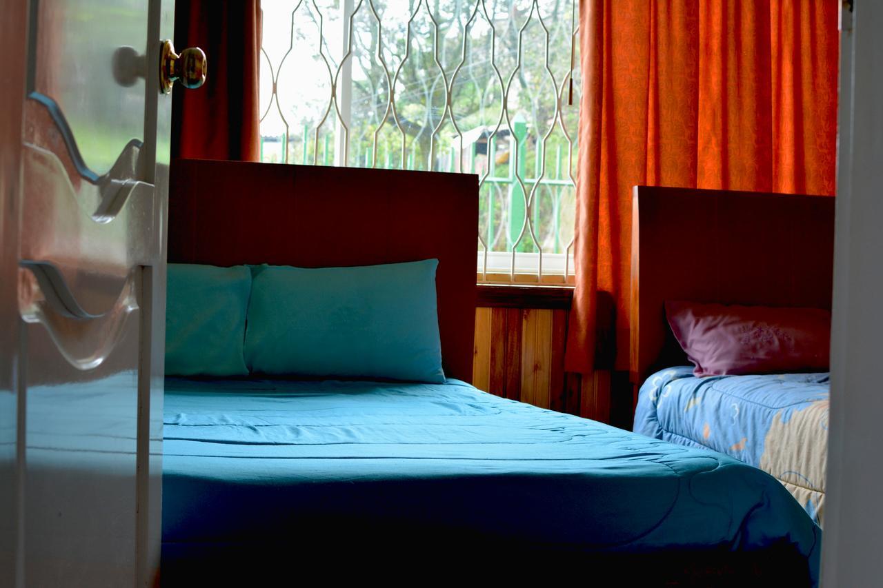 Hostal Mirador De Otavalo Exterior photo